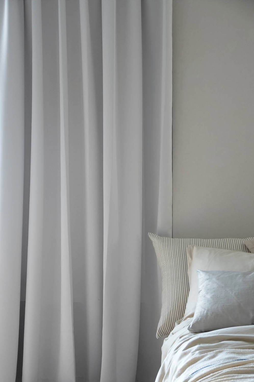 Blackout  Hotel Curtain 290x250 cm, Pearl white