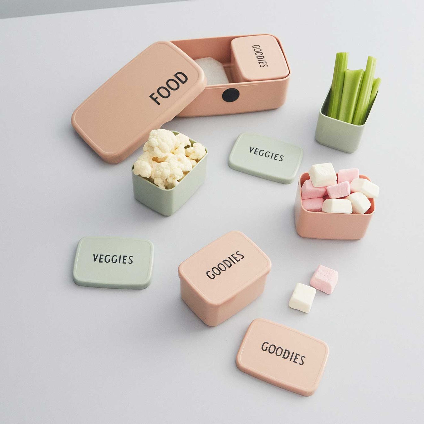 Design Letters Nude Goodies Snackbox